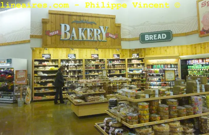 L'entrée sur la boulangerie