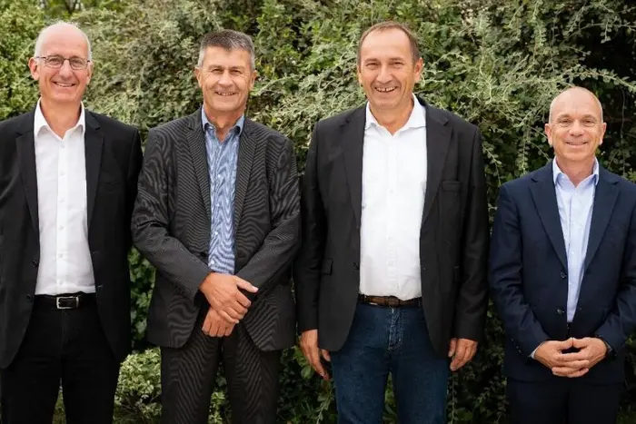 De gauche à droite : Éric Forin, directeur général de Terrena, Olivier Chaillou, président de T