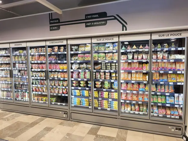 Une vue de l'offre de snacking frais. Le magasin est aussi doté d'un point chaud My Pie et d'un micro-ondes.