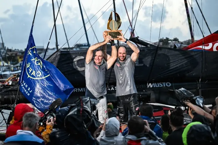 Jérémie Beyou et Morgan Lagravière ont remporté la Transat Café L'Or 2025 sur leur Imoca Charal