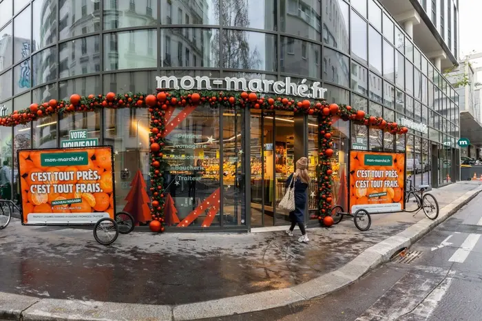 Le 10 décembre, Prosol a inauguré son troisième magasin physique à l'enseigne mon-marché.fr, le second à Paris. Il est situé au 8-10 rue Léon 