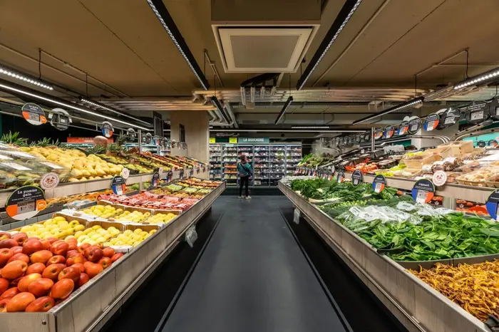 Le concept reste celui d'un multifrais de proximité, axé sur les fruits et légumes (200 références), mais aussi avec des viandes de boucherie et 