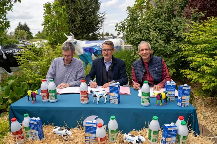 Légende : (de gauche à droite) Emmanuel Vasseneix, PDG de LSDH? Philippe Palazzi, directeur général du groupe Casino et un représentant de l'APLB