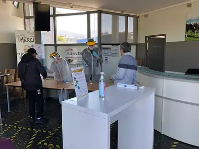 covid-19 prise de temperature