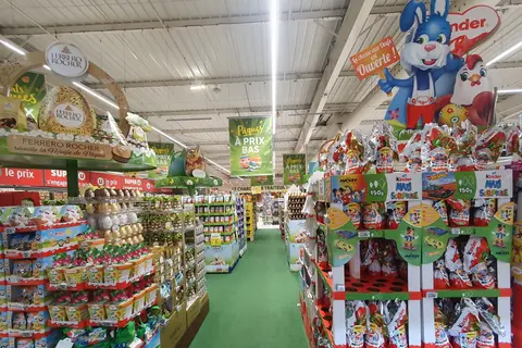 En magasin, les animations pour les fêtes de Pâques battent leur plein.